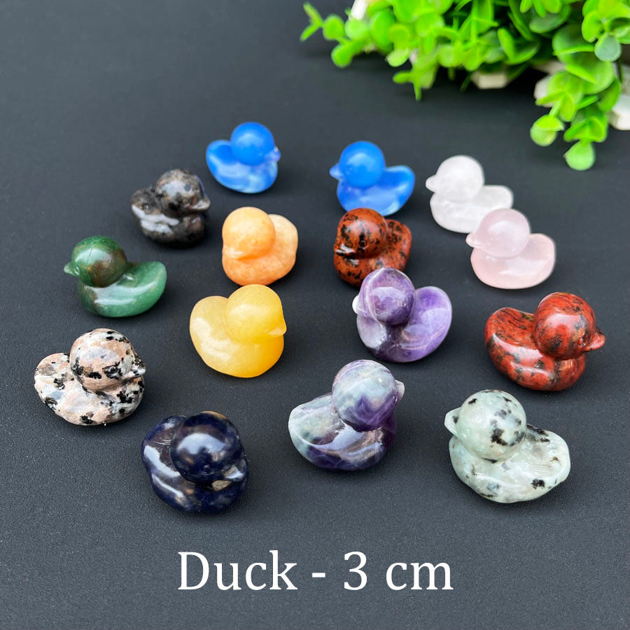 Wholesale Various Jasper Carved Crystal Stone Whale Dog Cat Bear Bunny Frog Mini Crystal Animal Carving